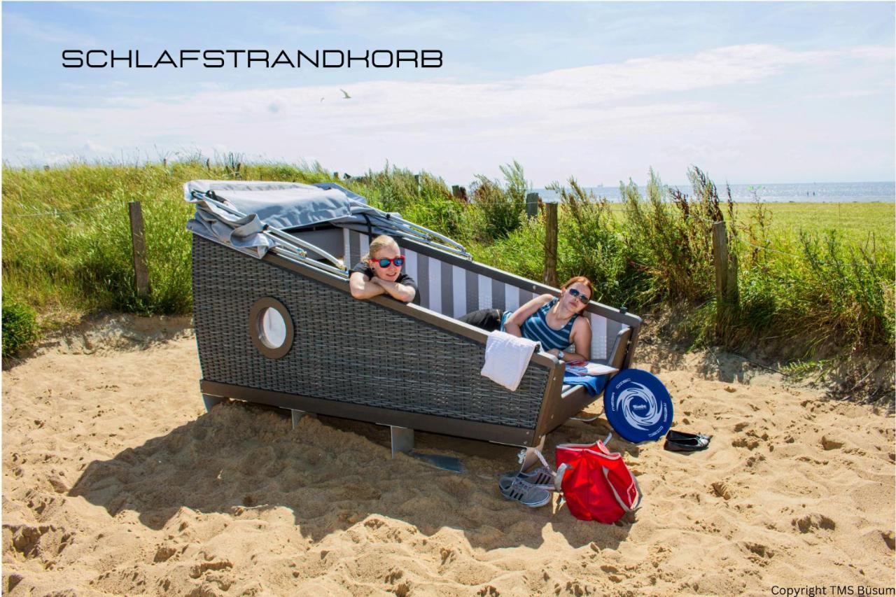 Grosszuegige Ferienwohnung Mit Terrasse Büsum Екстериор снимка